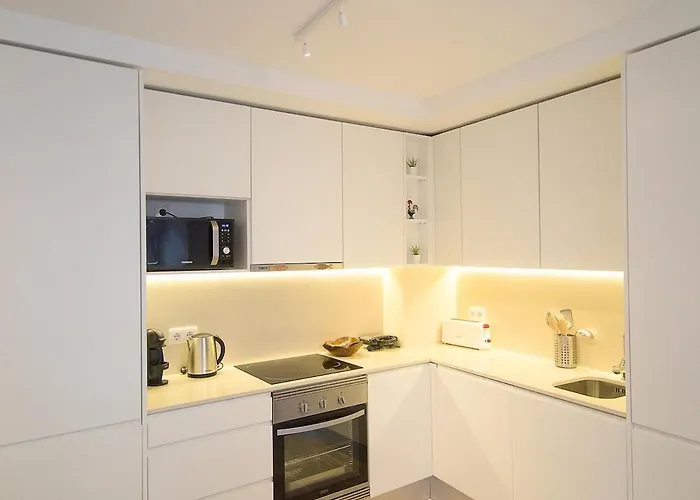 Santos Cozy With Ac And Terrace * Lizbona