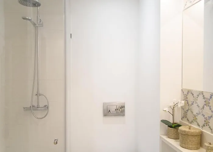 Santos Cozy With Ac And Terrace Lizbona