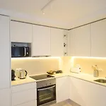 Santos Cozy With Ac And Terrace * Lisboa