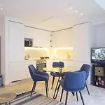 Lejlighed Santos Cozy With Ac And Terrace Lisboa